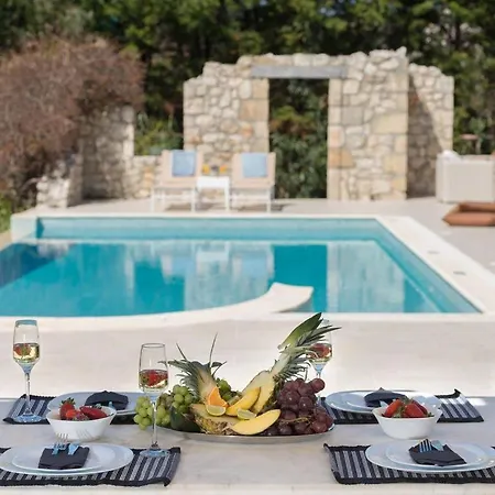 Vinieris Villas - Aktaia